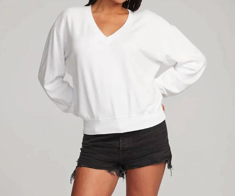 Poppy V Neck Pullover In White