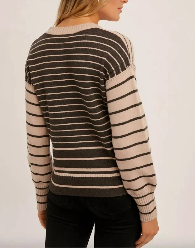 Striped Short Sweater In Mauve/brown