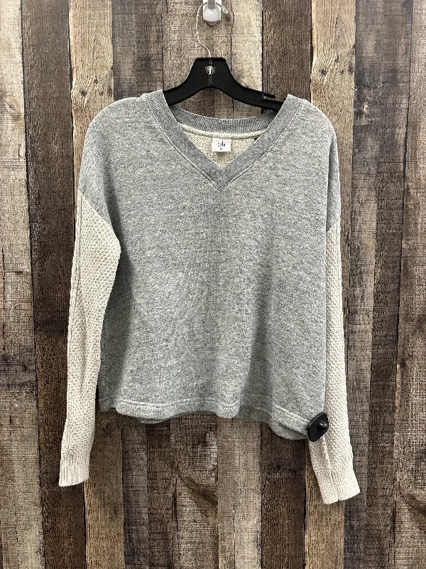 Top Long Sleeve By Cabi In Grey, Size: M